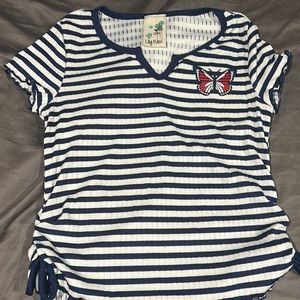 This is a very cute 4th of July top or Memorial Day top!!!